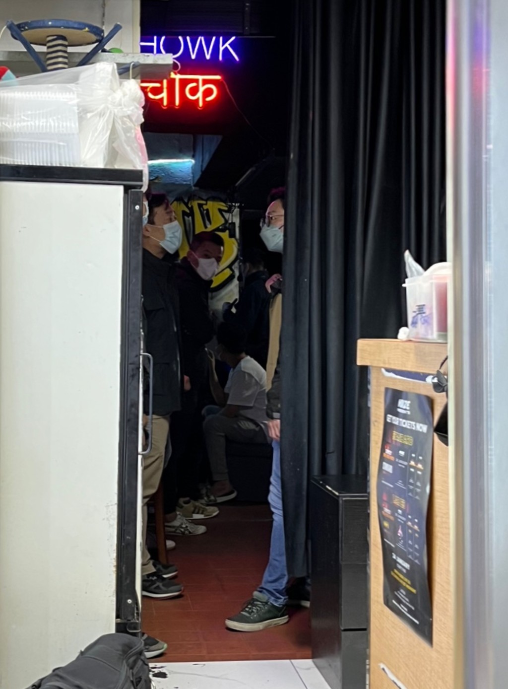 2023年2月，警方發現兩名泰籍女子被誘騙來港打工，之後遭禁錮在油麻地廟街強迫提供性服務。警方其後拘捕6人，包括女主腦「廟街皇后」及其女兒。資料圖片