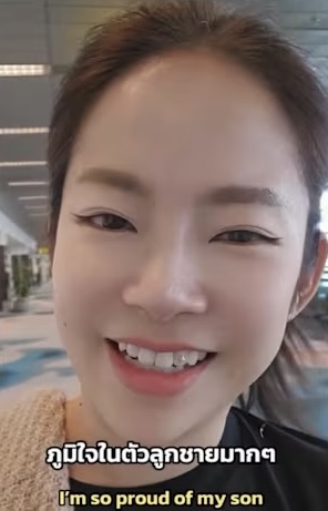 Claudia表示对儿子感到自豪。 @claudia9dbrow / IG Claudia表示对儿子感到自豪。 @claudia9dbrow / IG