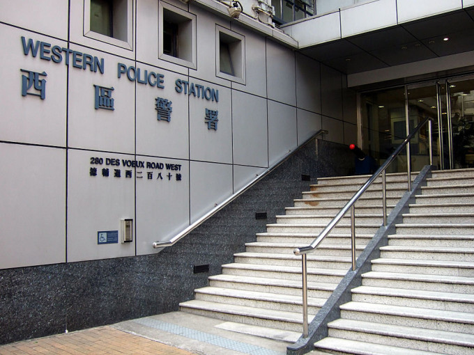 淺水灣一單位疑被人爆竊，失逾70萬元財物。