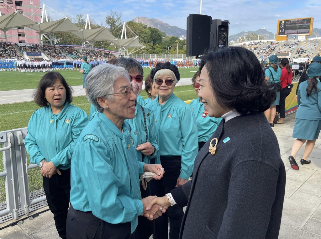 麥美娟讚揚女童軍總會在凝聚及促進婦女個人發展方面。