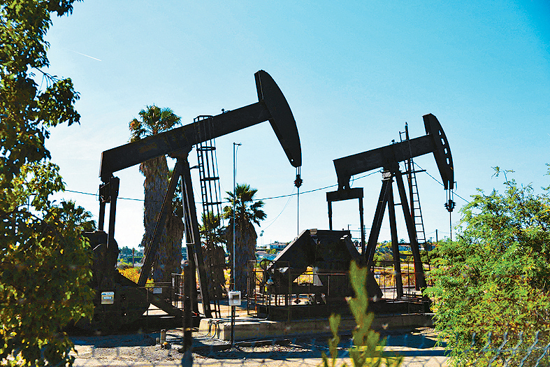 美伊達成停火兩周協議，消息影響國際油價昨日大跌。