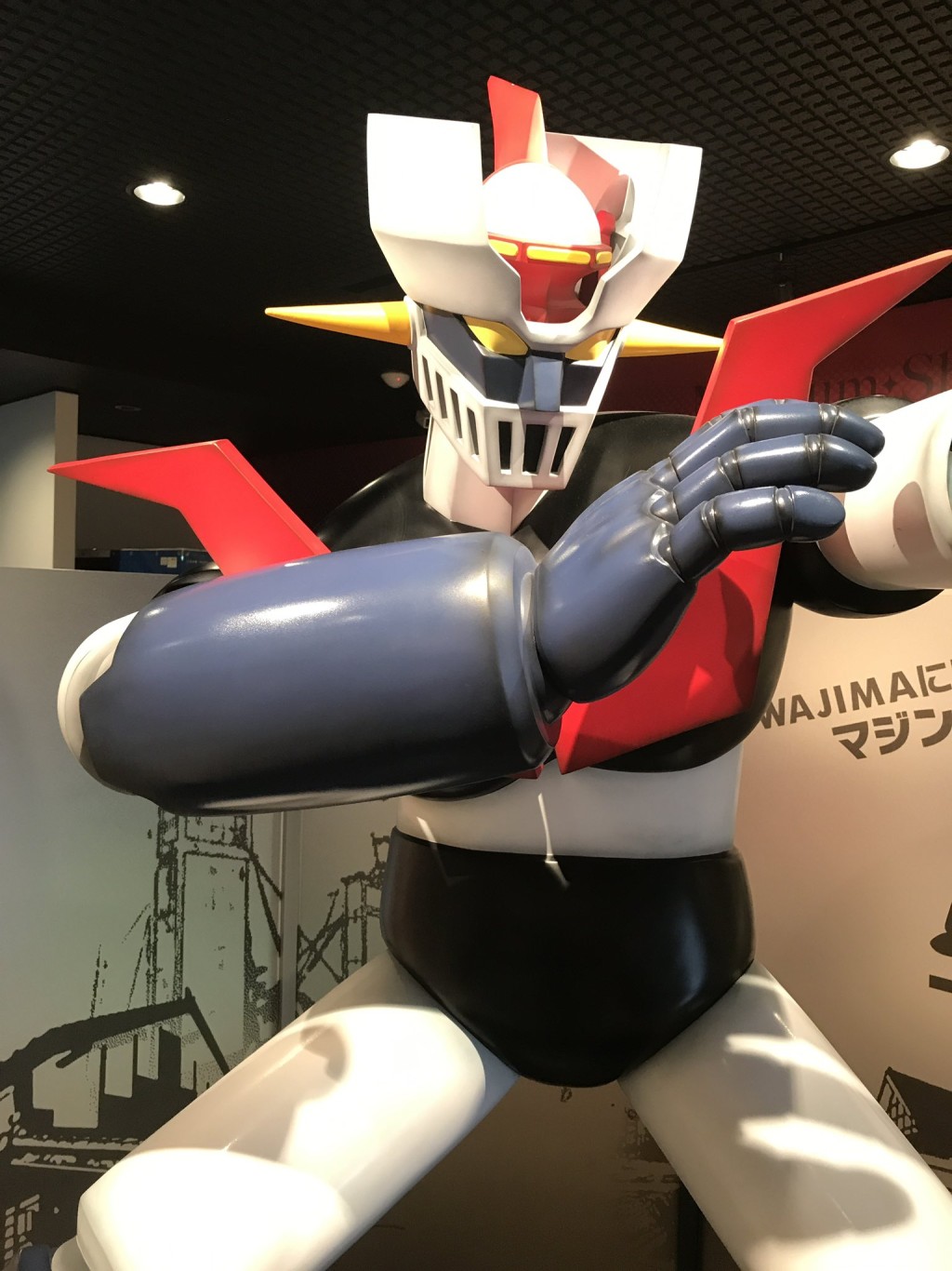 永井豪纪念馆，放置了多具《铁甲万能侠》巨型模型。社交平台X