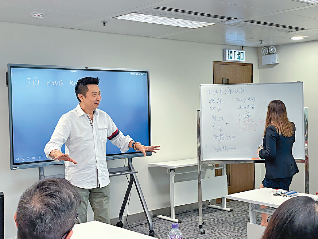 ■作為資深營銷大師，Peter會個別為客戶進行企業導航，使企業能夠避開陷阱，化危為機。