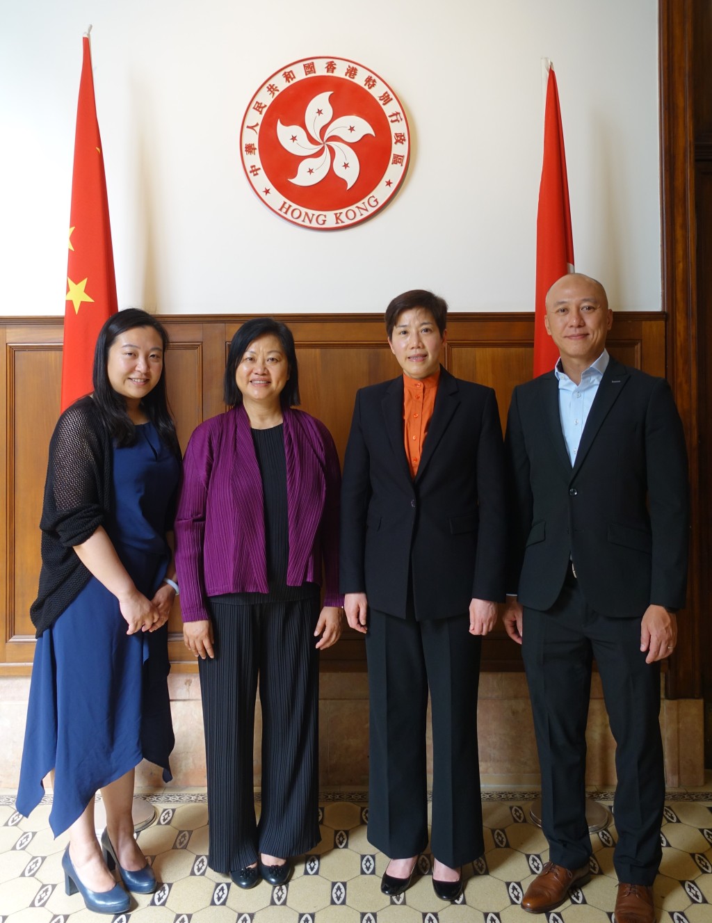 何珮珊率領代表團到訪香港駐布魯塞爾經濟貿易辦事處。政府新聞處圖片