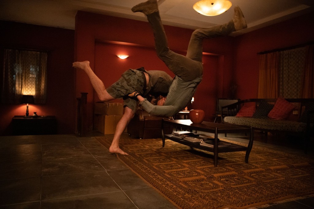 打鬥場面不斷。