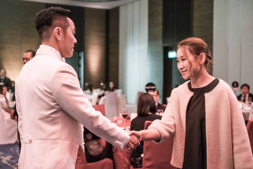 戲中王菀之的前度由梁漢文飾演。