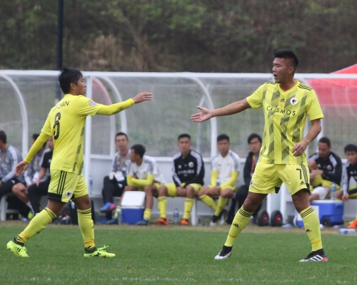 陳肇麒(右)率香港飛馬大勝標準流浪9:3。王嘉豪攝