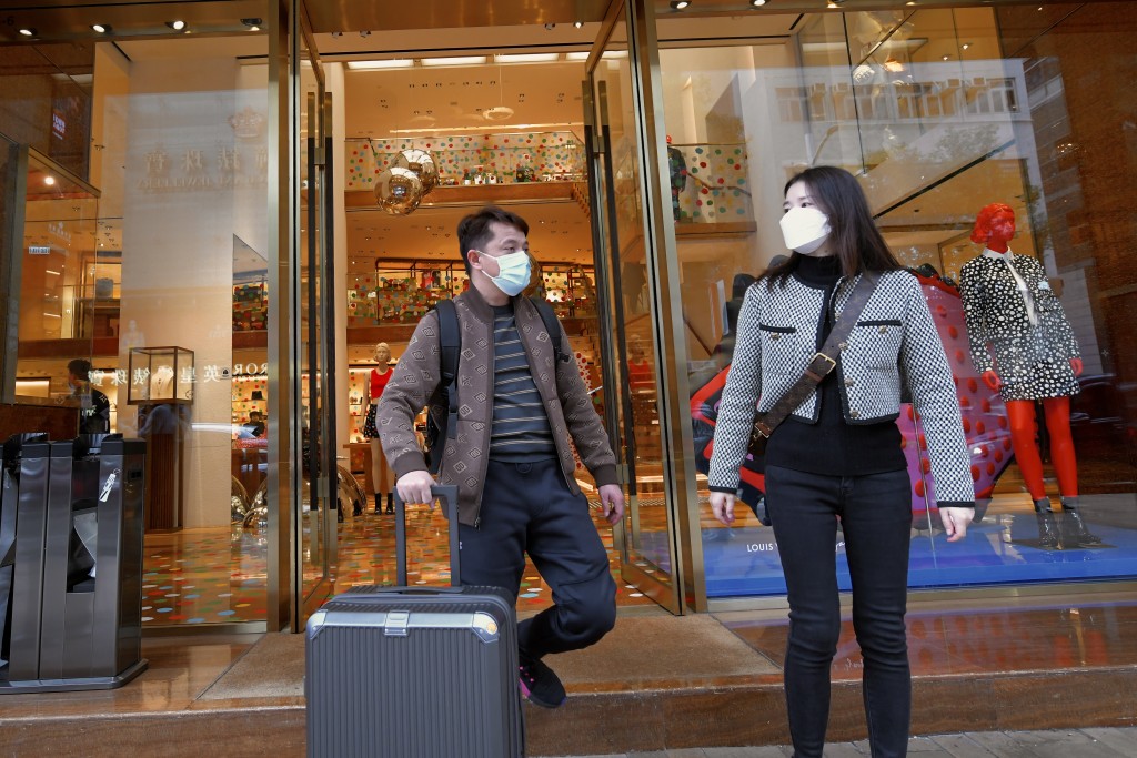 梁熙認為高消費的內地旅客已將目光投向歐美，香港吸引力大減。資料圖片