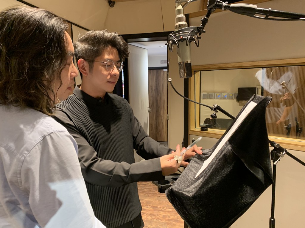 錄音時大家互相討論,結果得出最佳效果。