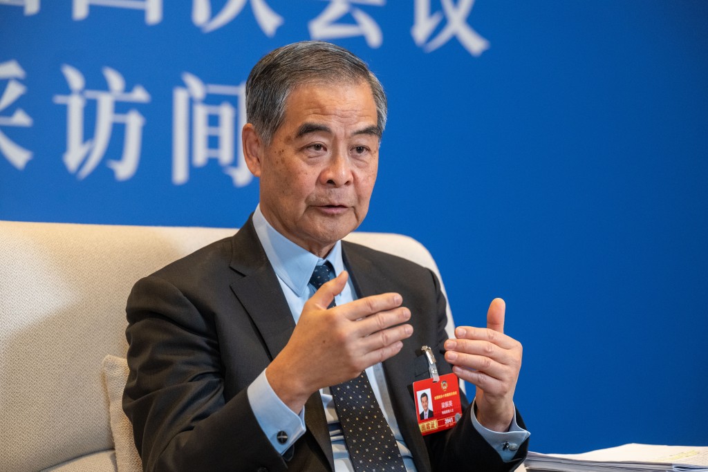 全國政協副主席、前行政長官梁振英表示沉痛哀悼朱鎔基逝世。 全國政協副主席、前行政長官梁振英表示沉痛哀悼朱鎔基逝世。