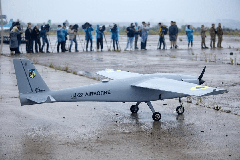 Twitter貼文指稱，這架無人機是烏克蘭國產的UJ-22同款。