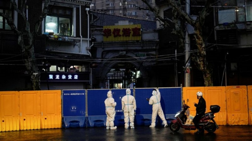 上海在疫情最嚴峻時曾實施封控。路透社