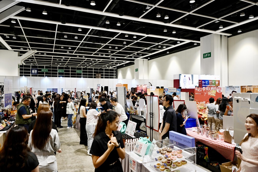 美食博覽等五項展覽將於本月13日下星期四起開幕，有超過30個國家及地區、超過1850家展商參與。劉駿軒攝