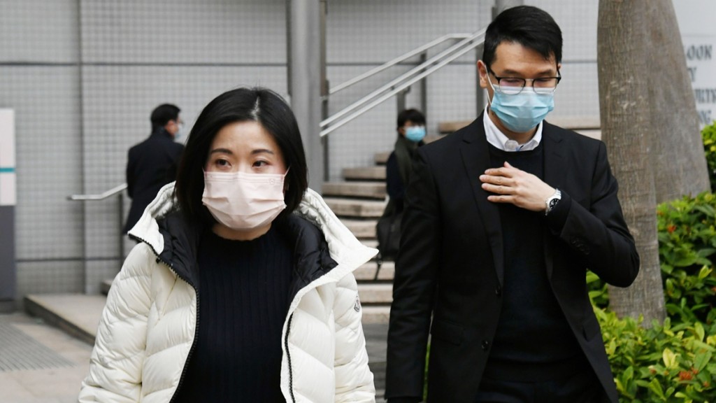 醫管局女高層莊慧敏(左)及丈夫趙名宇(右)涉嫌在超市偷食物案將押後至月6日宣判。資料圖片