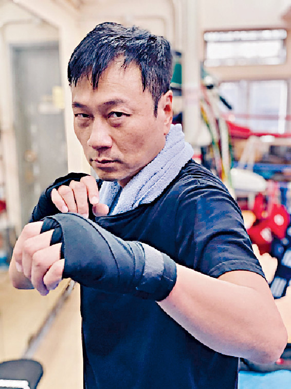 Fit爆拍劇■去年尾祥仔拍TVB新劇《拳王》，56歲操到超Fit，期間要忍口。