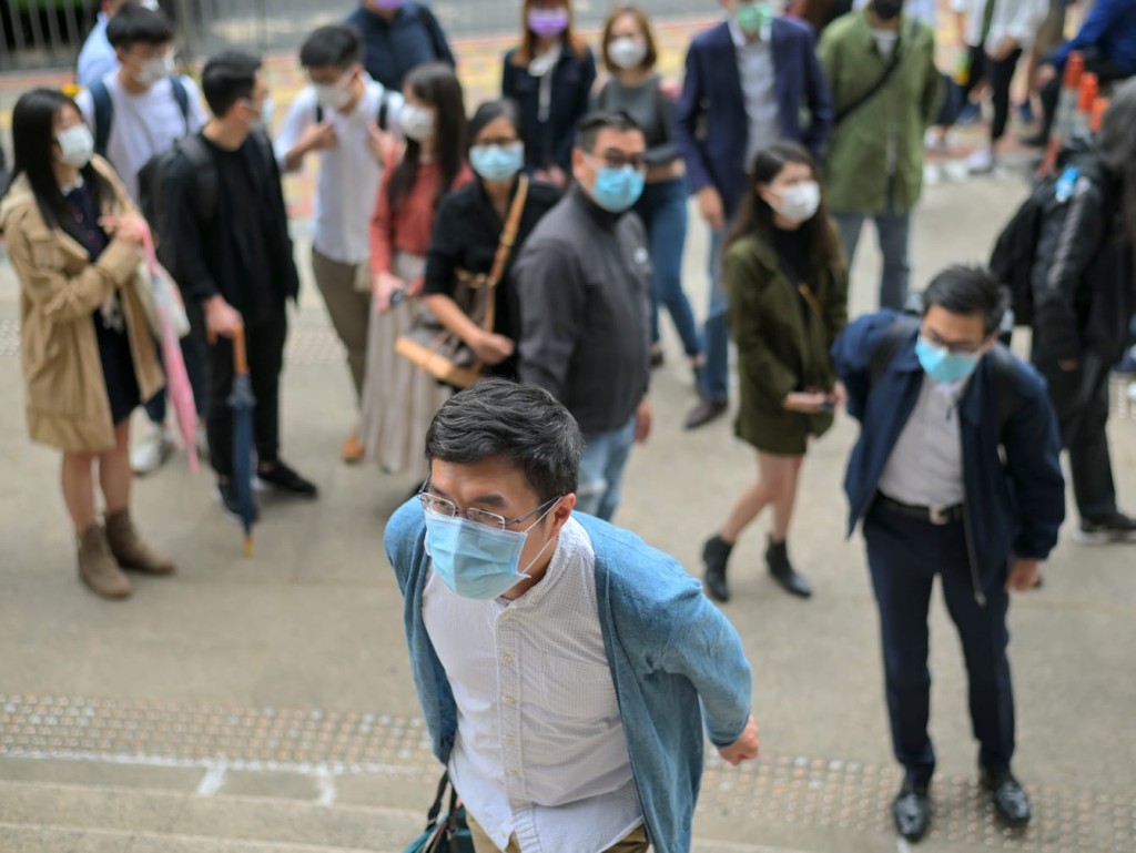 區諾軒被裁定兩項罪成,判社會服務令。