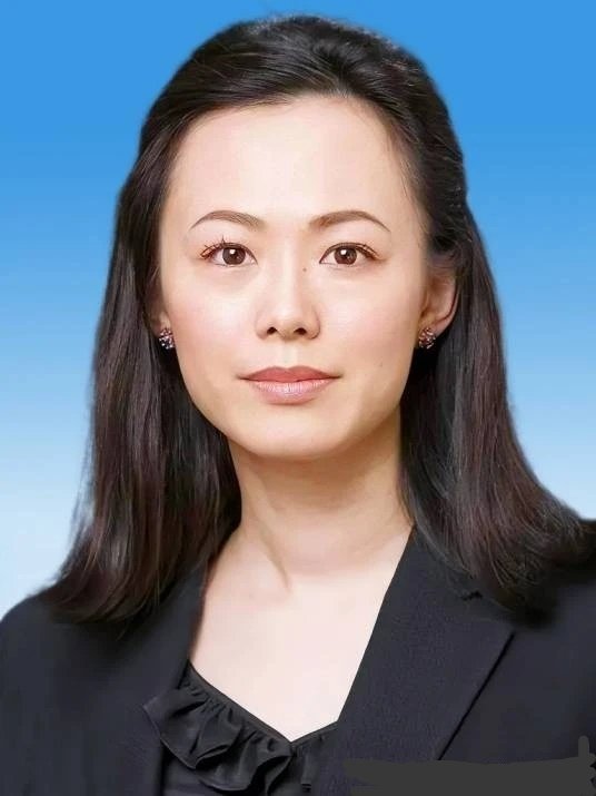 胡耀邦孫女胡知鷙，曾任瑞信中國區CEO。