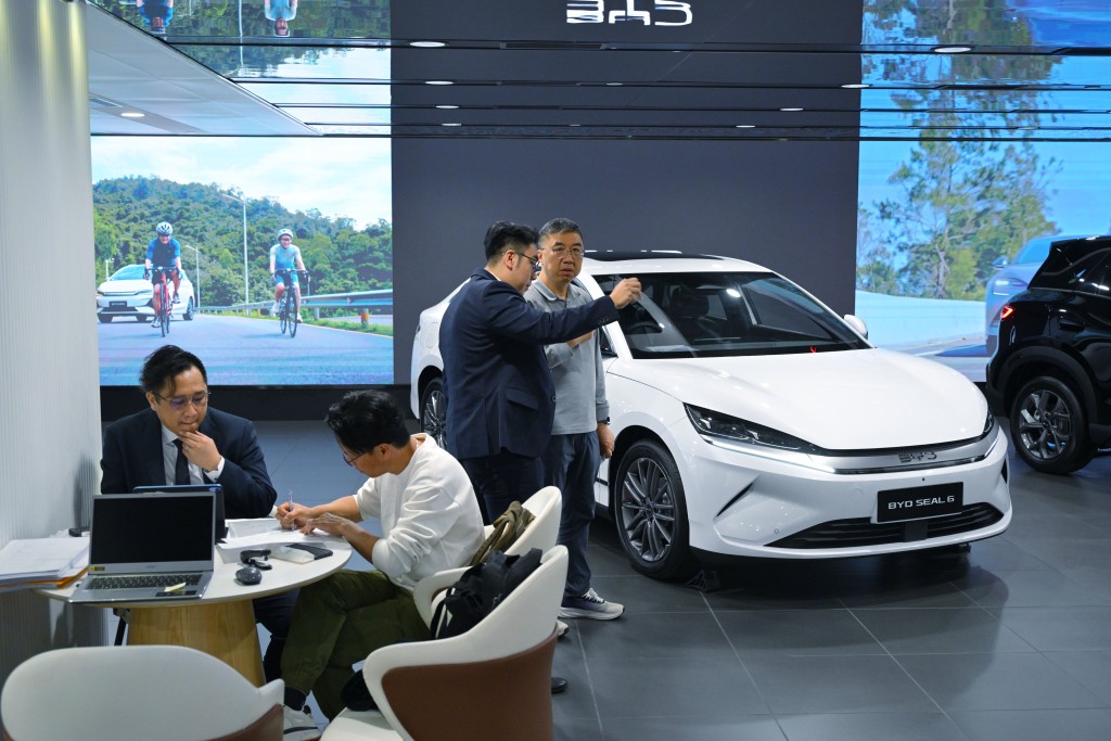 3月31日後會失去電動車首次登記稅寬減，金額最高達17.25萬元。