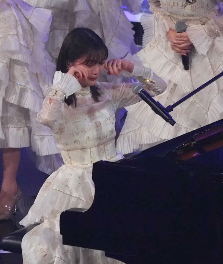 乃木坂46人氣成員生田繪梨花哭成淚人。