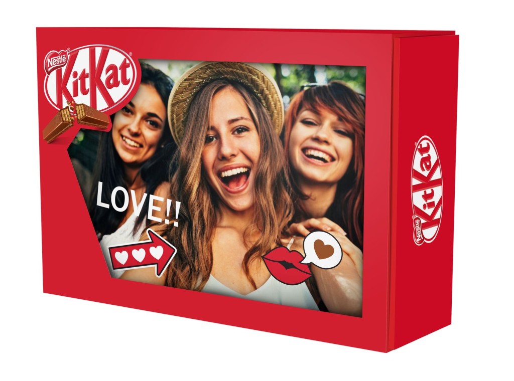 可於巨型層層疊即時拍攝個人照片並設計出獨一無二的KIT KAT®包裝。