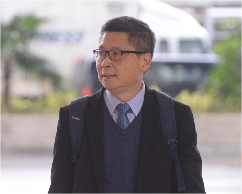 陳健民出庭自辯。