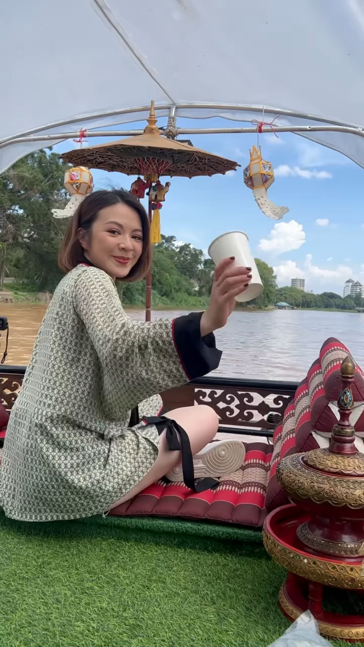 JW近日分享了在泰国的一段影片。
