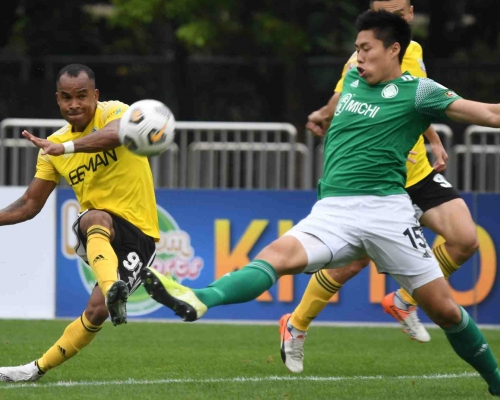 理文(黃衫)今仗港超與愉園0:0握手言和。吳家祺攝