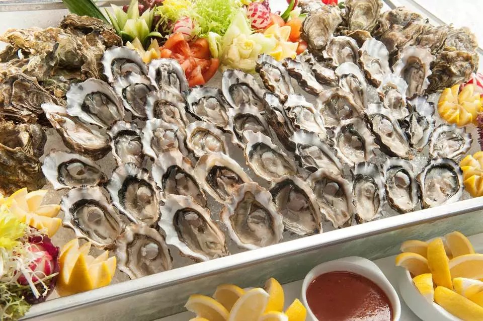 在6月5日(日)前預訂港島海逸君綽酒店Harbour Grand Café環球美食自助午餐/原價$625、KKday優惠價/成人$540起、小童$379起。(KKday) 在6月5日(日)前預訂港島海逸君綽酒店Harbour Grand Café環球美食自助午餐/原價$625、KKday優惠價/成人$540起、小童$379起。(KKday)