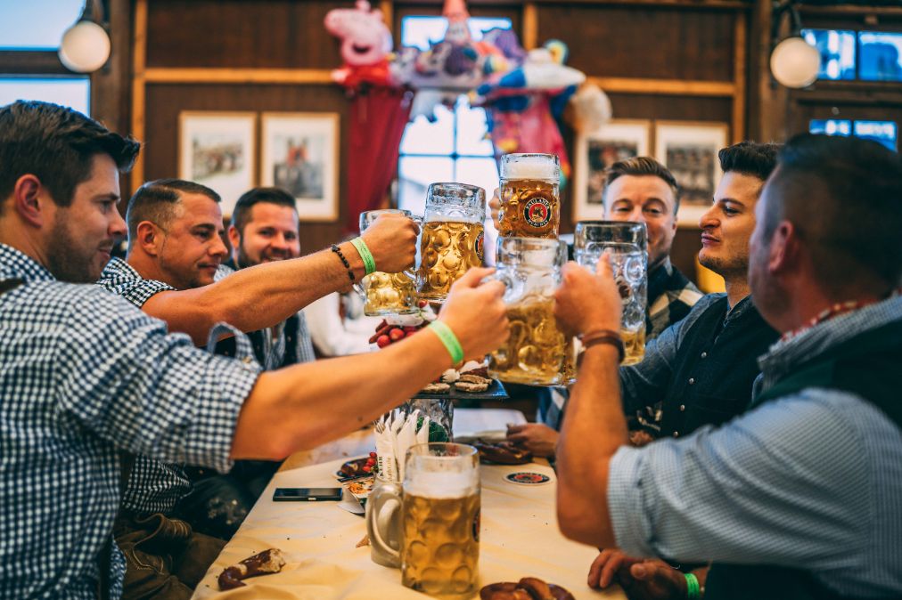 每年9月中、下旬至10月初，德國各地都會舉行大型啤酒節。(圖片來源：Oktoberfest)