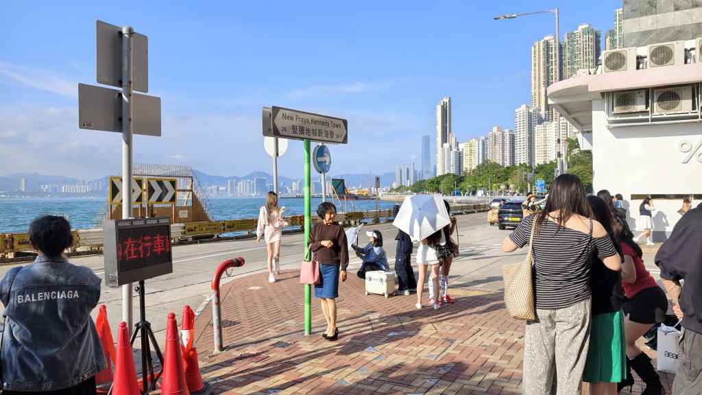 累積今年上半年,本港共錄得約2,671萬訪港旅客人次,按年增加13%。 累積今年上半年,本港共錄得約2,671萬訪港旅客人次,按年增加13%。