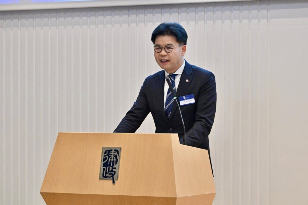 香港律師會會長湯文龍鼓勵業界積極參與和推動法律科技的應用。張國鈞fb 香港律師會會長湯文龍鼓勵業界積極參與和推動法律科技的應用。張國鈞fb