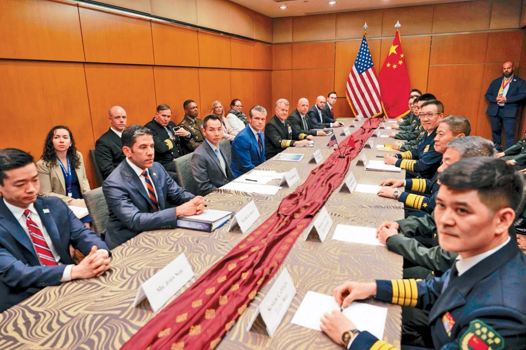 美中防長會面。