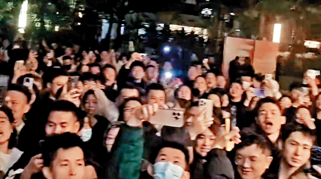 佛山居民抗議。