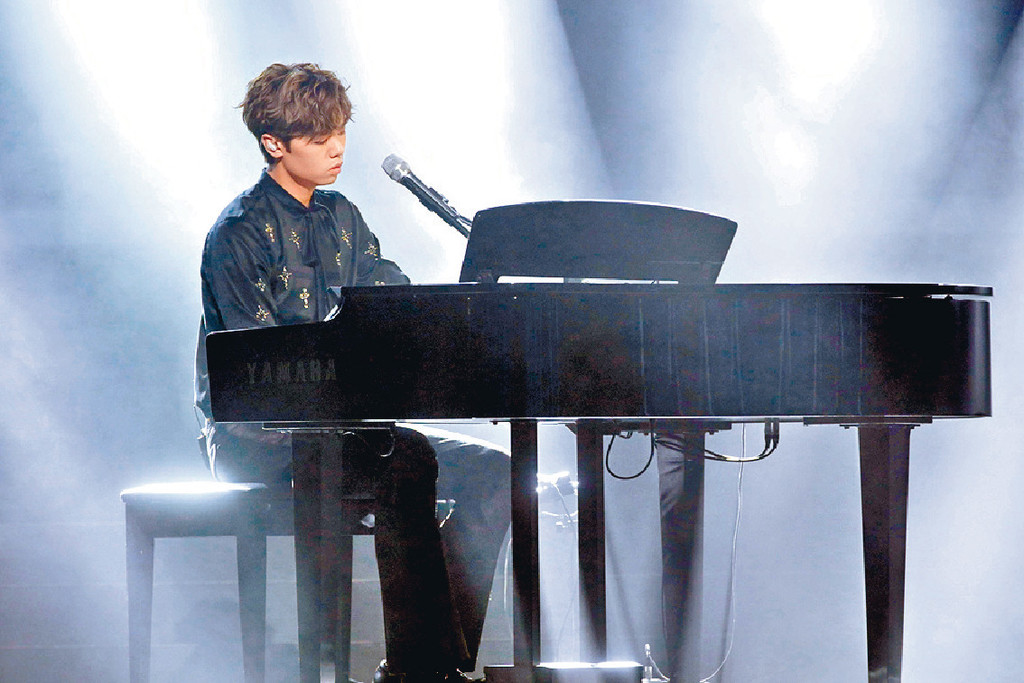 ■多才多藝的Archie,識彈琴唱歌,也愛創作。 ■多才多藝的Archie,識彈琴唱歌,也愛創作。