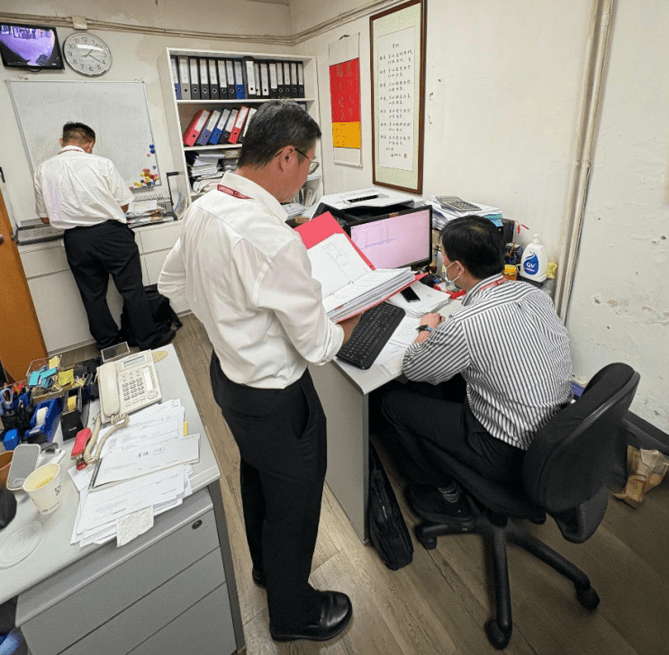 競爭事務委員會就樓宇維修圍標案件展開搜查行動。競委會圖片