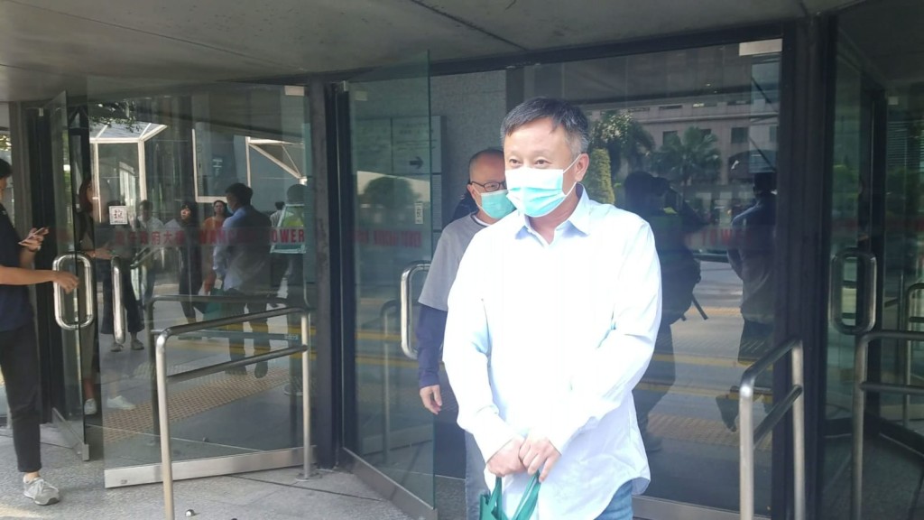 第五和第六被告侯宗慈、傅朝華。