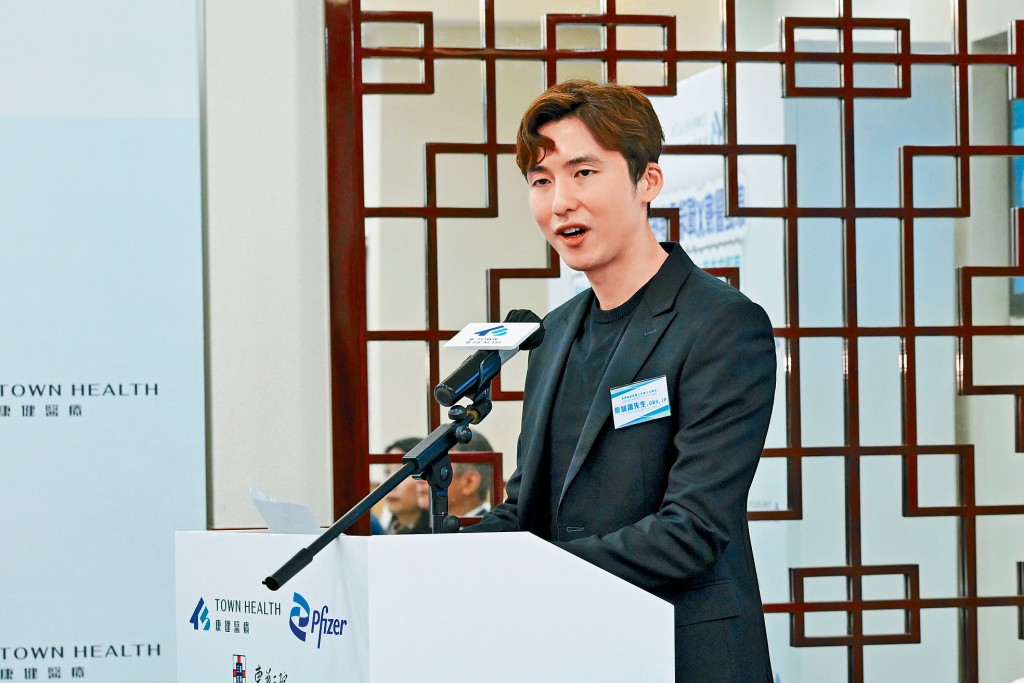 康健國際醫療主席兼行政總裁蔡加讚表示，集團將鞏固核心競爭優勢，推動業務穩步擴展，致力實現可持續及具質量的長遠發展。