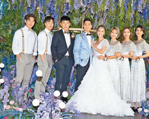 當晚的星級兄弟姊妹團包括有(左起)羅天宇、張子豐、張穎康及(右起)蔡思貝、賴慰玲、吳嘉禧。