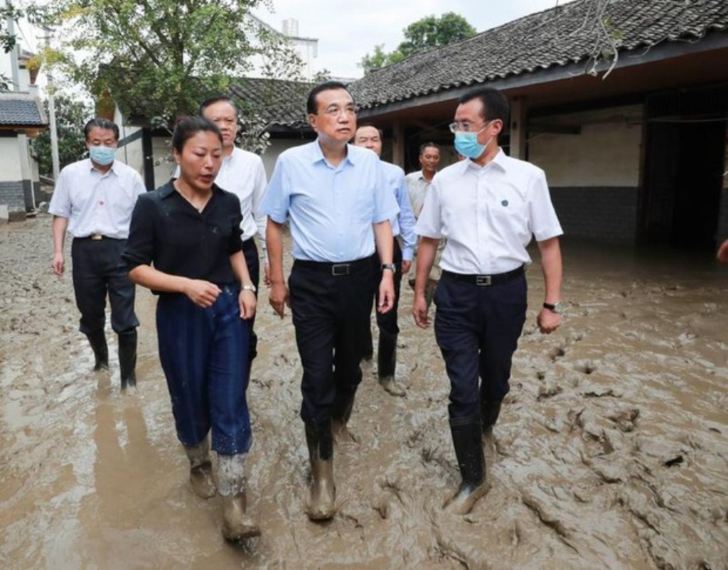 李克强2020年赴重庆市视察水灾。