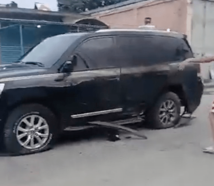 阿克馬德的座車有額外裝甲保護。fb@GMA News 阿克馬德的座車有額外裝甲保護。fb@GMA News