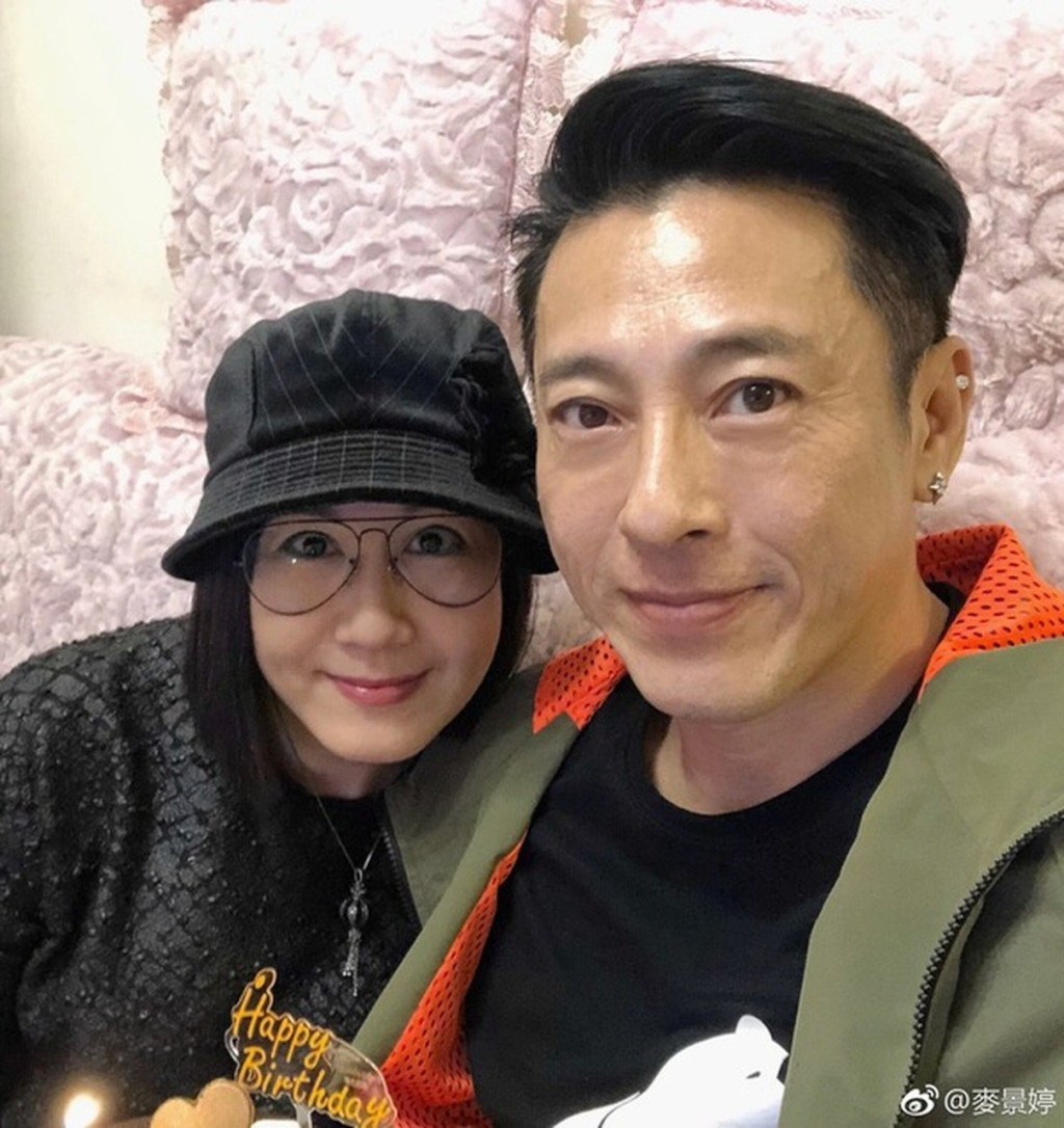 呂頌賢與太太麥景婷於1994年拍攝《碧血青天珍旗》結緣，相戀14年後，二人最終於2008年結婚。