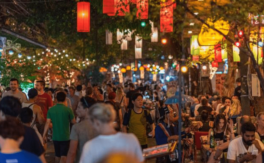 泰國衞生部門最新通報,該國5月11日至17日共錄得33,030宗新冠肺炎確診病例,較前一周的1.6萬宗翻倍。Alamy示意圖 泰國衞生部門最新通報,該國5月11日至17日共錄得33,030宗新冠肺炎確診病例,較前一周的1.6萬宗翻倍。Alamy示意圖