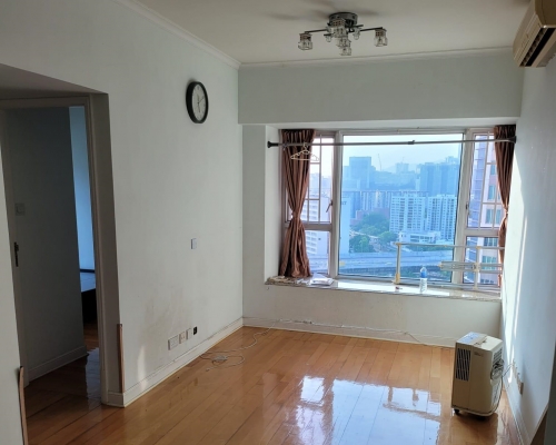 這是泓景臺3座低層F室，實用面積455方呎，現叫租1.8萬。