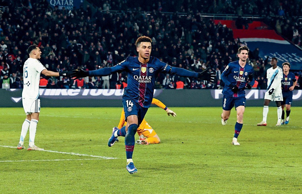 巴黎聖日耳門中場 迪斯亞杜伊