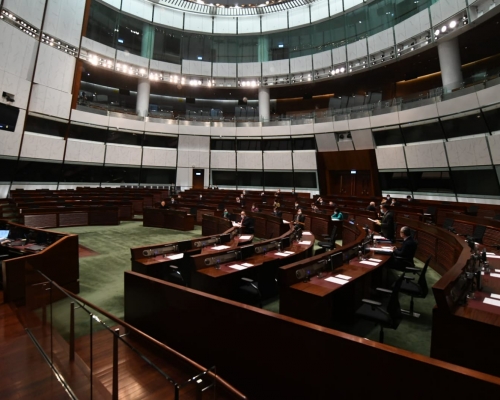 政府本年度向立法會建議開設20個首長級編外職位。