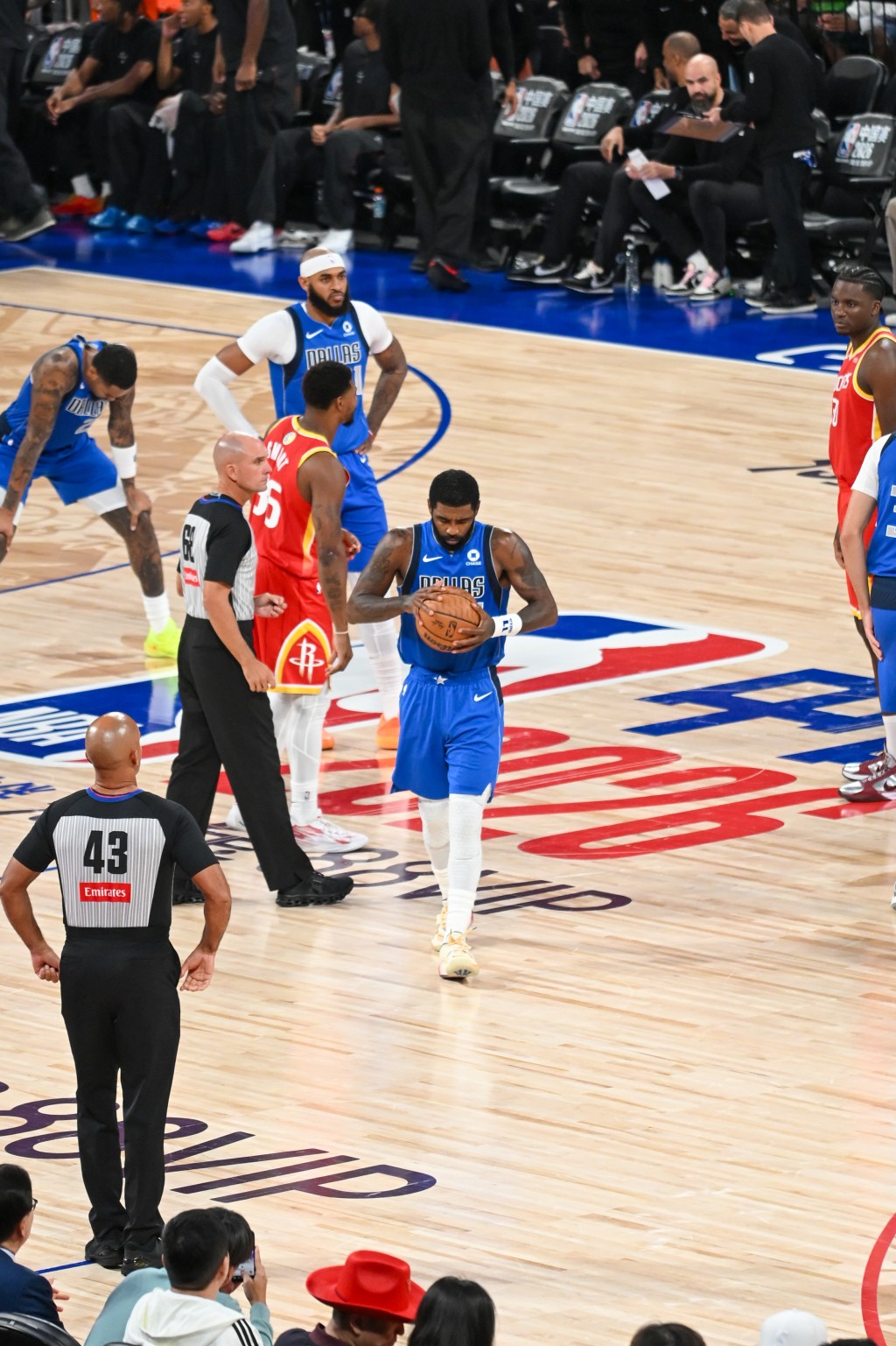NBA中国赛独行侠vs火箭。魏国谦摄