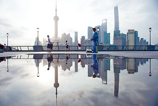 牛津經濟研究院、美銀美林及瑞銀均看淡中國明年經濟增長不足6%。