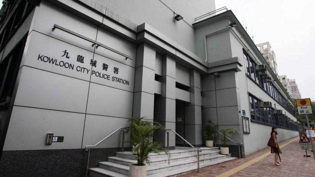 更衣室內偷拍女性 紅磡54歲婦人被捕。資料圖片