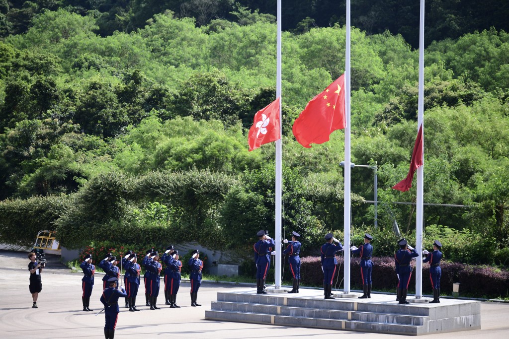 陈极彰摄