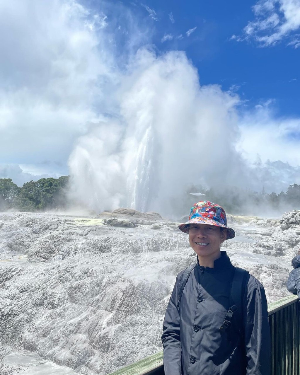 2月初蘇民峰指去了整個北島，他覺得最重要的景點，睇火山同地熱噴泉，這個同冰島不同。